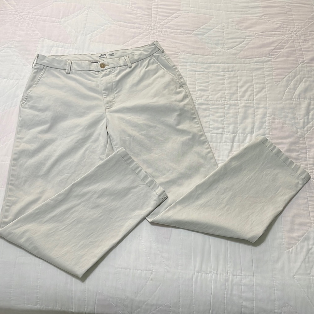 IZOD Saltwater Stretch Straight Fit Chino Pant 33W-32L